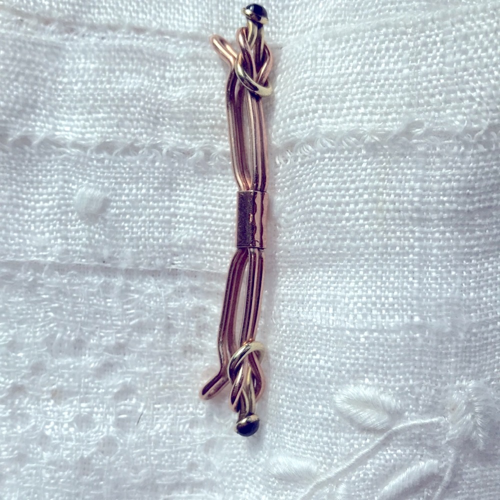 Vintage 10k gold  filled collar stay